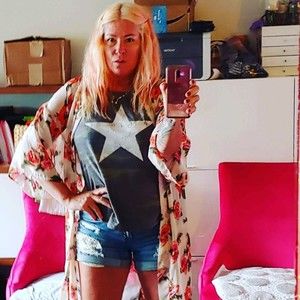 Meet your Posher, Leslie